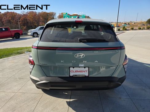 Used 2026 Hyundai Kona SE AWD/4WD image 8