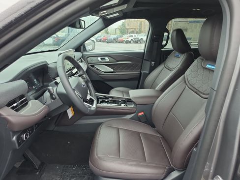 New 2026 Ford Explorer Platinum AWD/4WD image 10