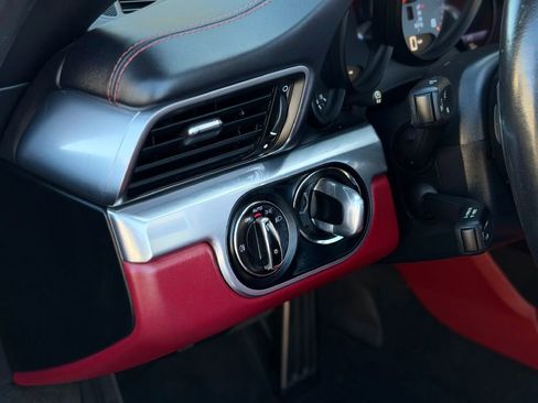 Used 2019 Porsche 911 Targa 4S image 49