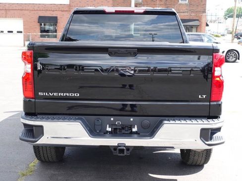 Used 2024 Chevrolet Silverado 1500 LT AWD/4WD image 9