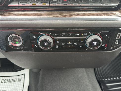 Used 2023 Chevrolet Silverado 1500 LT image 21