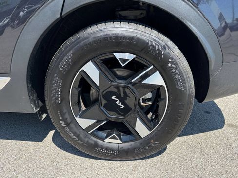Used 2026 Kia Sportage LX FWD image 26