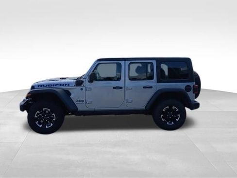 Used 2024 Jeep Wrangler Unlimited Rubicon 4xe AWD/4WD image 2