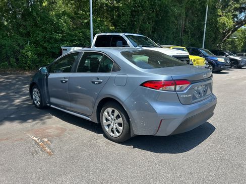Used 2026 Toyota Corolla LE FWD image 2