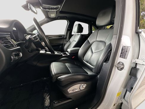 Used 2020 Porsche Macan S image 22