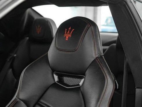 Used 2014 Maserati GranTurismo Sport image 26