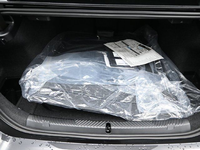 New 2026 BMW i5 eDrive40 AWD/4WD image 22