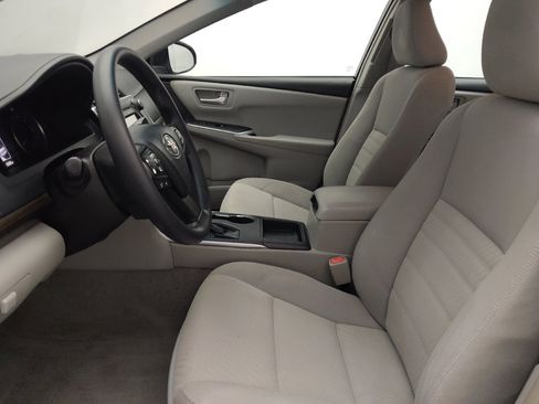 Used 2016 Toyota Camry LE FWD image 17