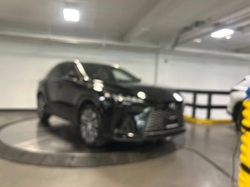 Used 2025 Lexus RX 350 w/ Convenience Package AWD/4WD image 1