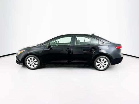 Used 2025 Toyota Corolla LE FWD image 4