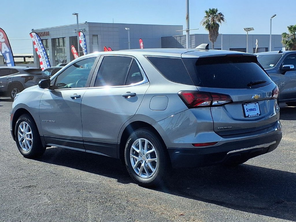 Used 2024 Chevrolet Equinox LT FWD image 5