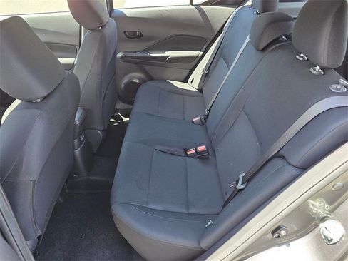 New 2025 Nissan Kicks Play S image 5