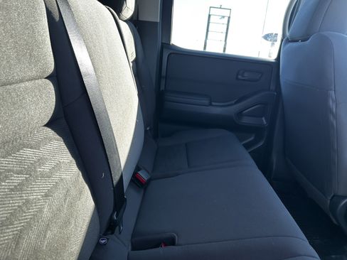 Used 2024 Nissan Frontier S w/ Technology Package image 12