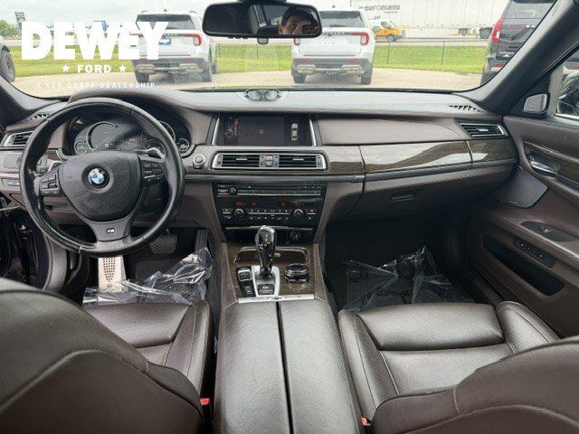 Used 2014 BMW 750Li RWD image 33