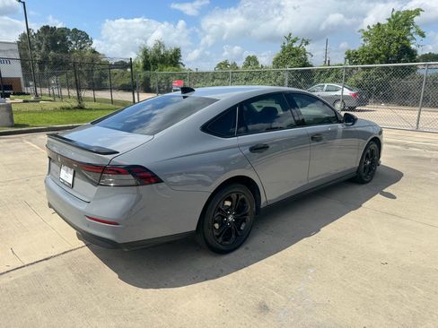 Certified 2025 Honda Accord SE image 8