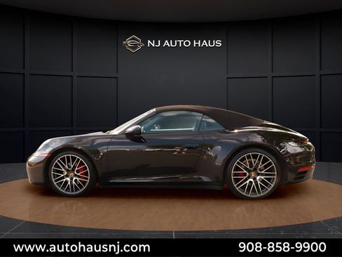 Used 2021 Porsche 911 Carrera RWD image 34