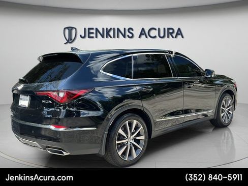 Certified 2025 Acura MDX FWD w/ Technology Package image 3