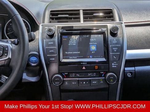 Used 2016 Toyota Camry SE FWD image 16