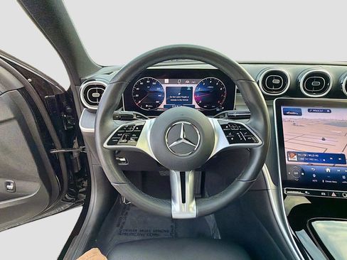 Used 2025 Mercedes-Benz C 300 Sedan image 40
