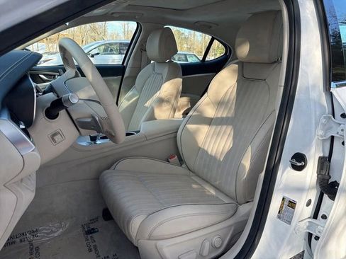 Used 2026 Genesis G70 2.5T Prestige image 15