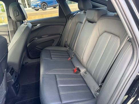 Used 2024 Audi Q4 e-tron Premium Plus w/ Premium Plus AWD/4WD image 22