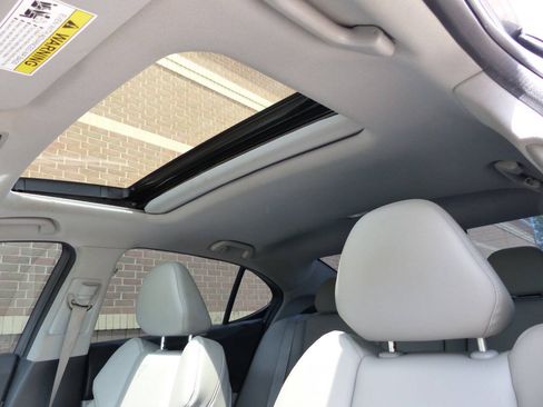 Used 2020 Acura TLX FWD image 36