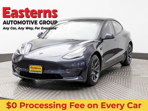 Used 2023 Tesla Model 3 Standard Range RWD image 1