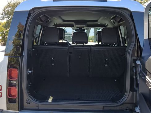 Used 2022 Land Rover Defender 110 XS Edition image 37