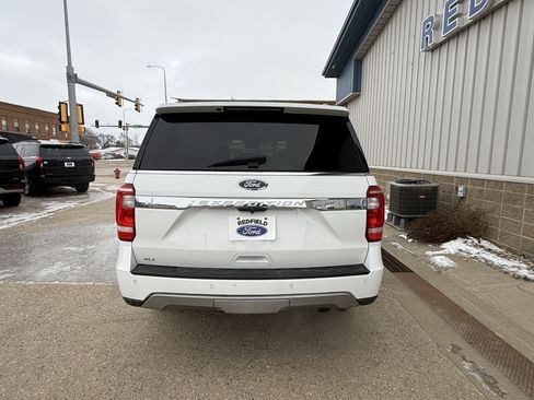 Used 2020 Ford Expedition XLT w/ Equipment Group 202A image 6