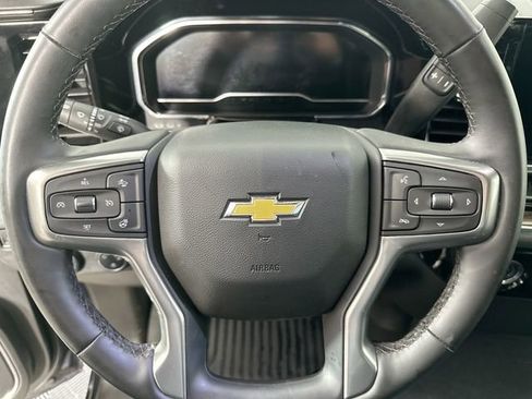 Used 2023 Chevrolet Silverado 1500 LT image 18