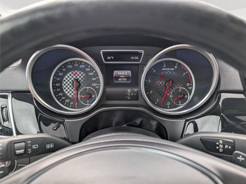 Used 2019 Mercedes-Benz GLE 43 AMG 4MATIC image 30