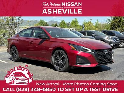 Used 2023 Nissan Altima 2.5 SR w/ SR Premium Package