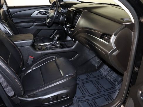 Used 2021 Chevrolet Traverse RS w/ LPO, Floor Liner Package image 36