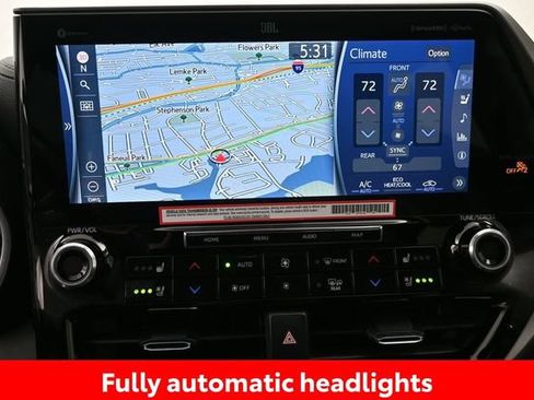 Used 2022 Toyota Highlander Limited AWD/4WD image 16
