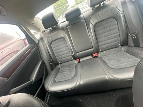 Used 2013 Volkswagen Passat TDI SEL Premium FWD image 5