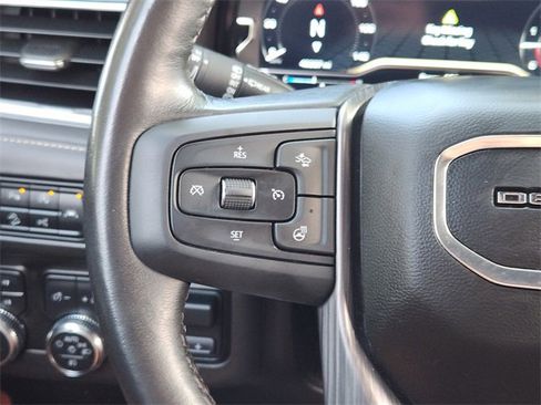 Used 2023 GMC Yukon Denali Ultimate image 29