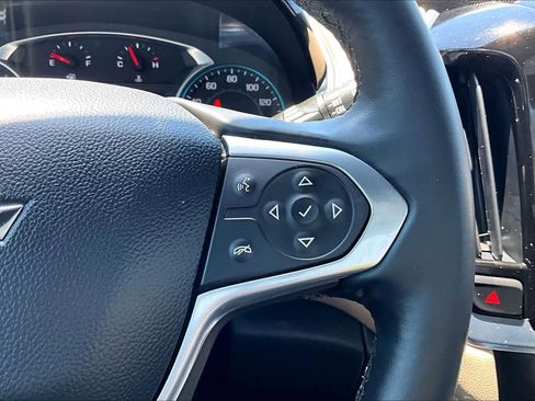 Used 2023 Chevrolet Traverse LT FWD image 22