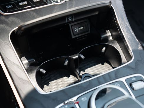 Used 2019 Mercedes-Benz E 300 image 35