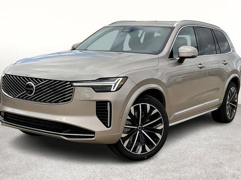 New 2026 Volvo XC90 B5 Plus w/ Protection Package Premier image 2