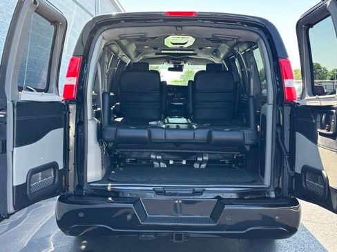 Used 2021 GMC Savana 2500 w/ Enhanced Convenience Package RWD image 13