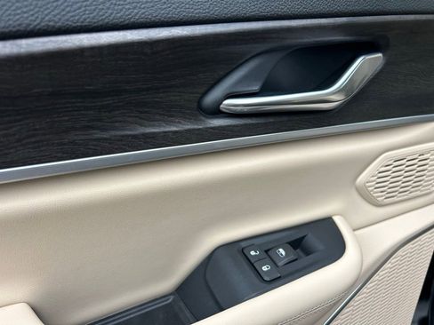 New 2026 Jeep Grand Cherokee Limited AWD/4WD image 25