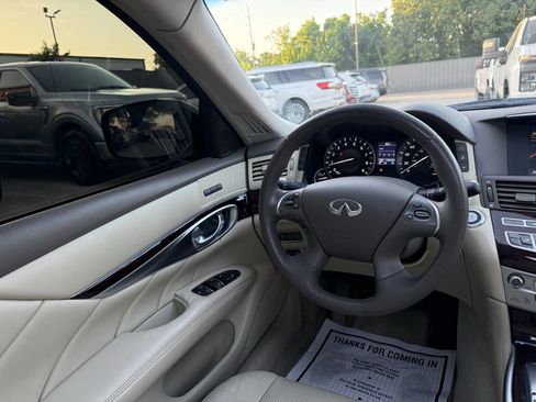 Used 2012 INFINITI M37 w/ Premium Pkg RWD image 19