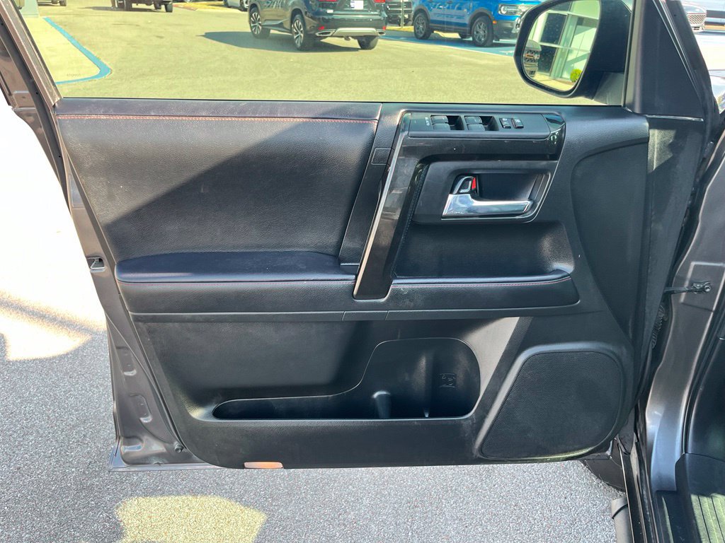 Used 2021 Toyota 4Runner TRD Off-Road Premium w/ Moonroof Package AWD/4WD image 11