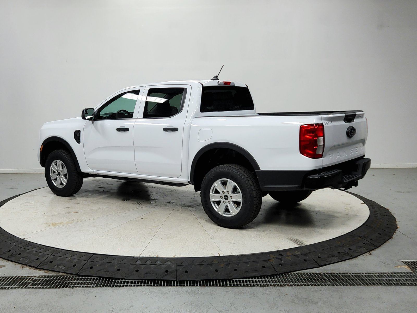 New 2026 Ford Ranger XL w/ Trailer Tow Package RWD image 6