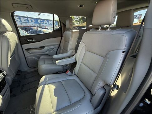 Used 2019 GMC Acadia SLT image 21