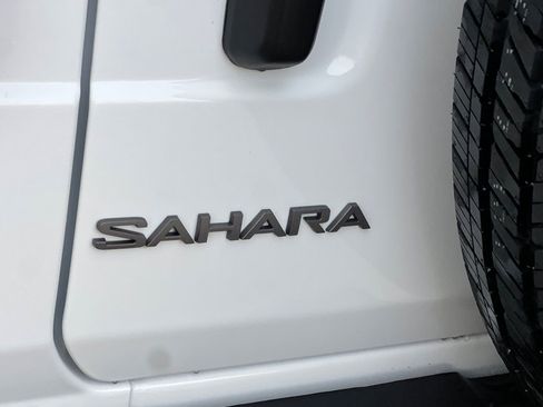 New 2026 Jeep Wrangler Unlimited Sahara AWD/4WD image 8