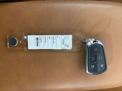 Certified 2020 Cadillac XT5 Premium Luxury w/ LPO, Floor Liner Package image 31