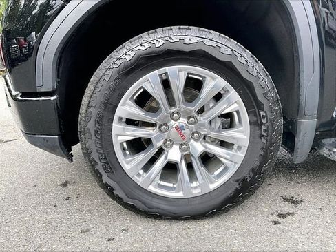 Used 2024 GMC Sierra 1500 Denali AWD/4WD image 9
