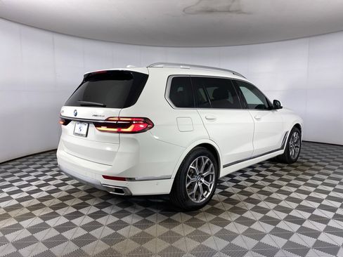 Used 2026 BMW X7 xDrive40i w/ Premium Package image 30