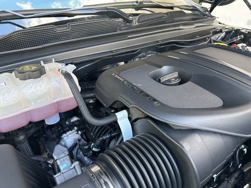 Used 2025 RAM 1500 Big Horn AWD/4WD image 12